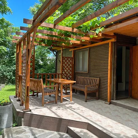 Zora - مكان تخييم ابزور